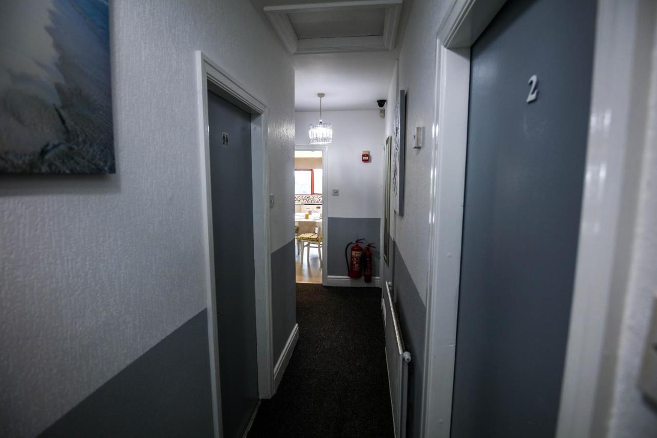 St Hilda Guesthouse Ливърпул Екстериор снимка