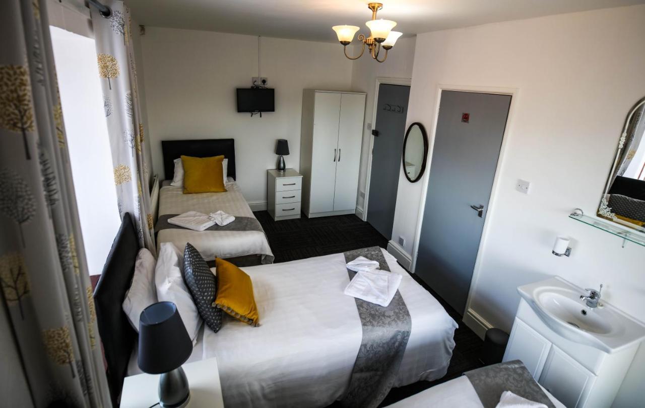 St Hilda Guesthouse Ливърпул Екстериор снимка