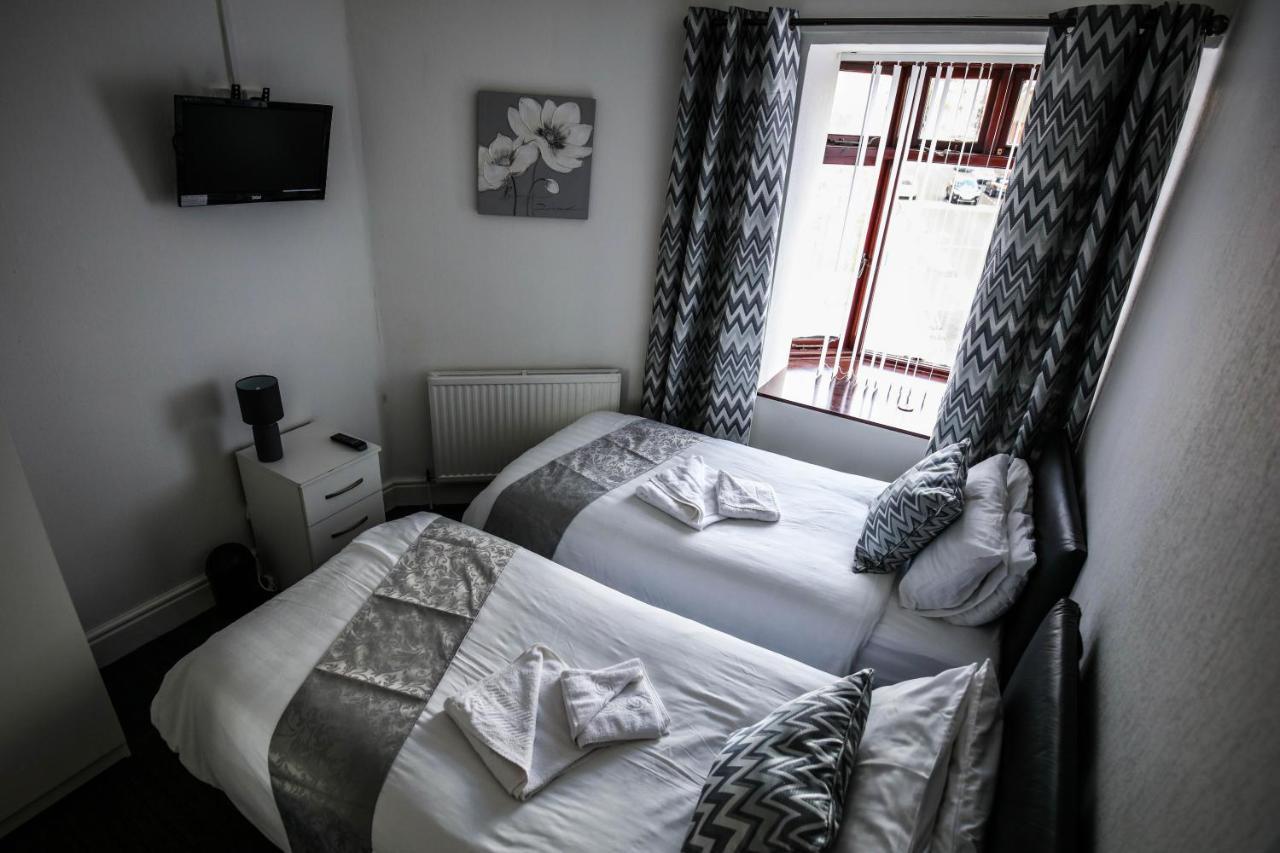 St Hilda Guesthouse Ливърпул Екстериор снимка