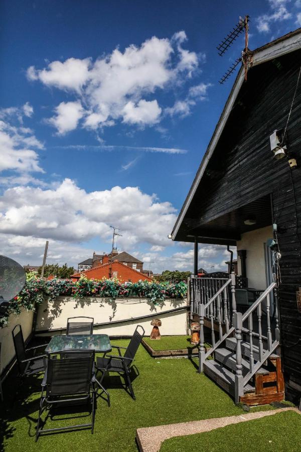St Hilda Guesthouse Ливърпул Екстериор снимка