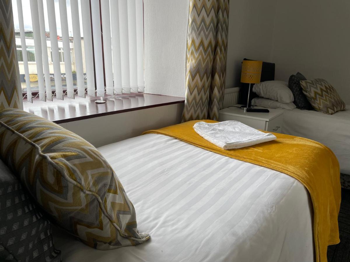 St Hilda Guesthouse Ливърпул Екстериор снимка